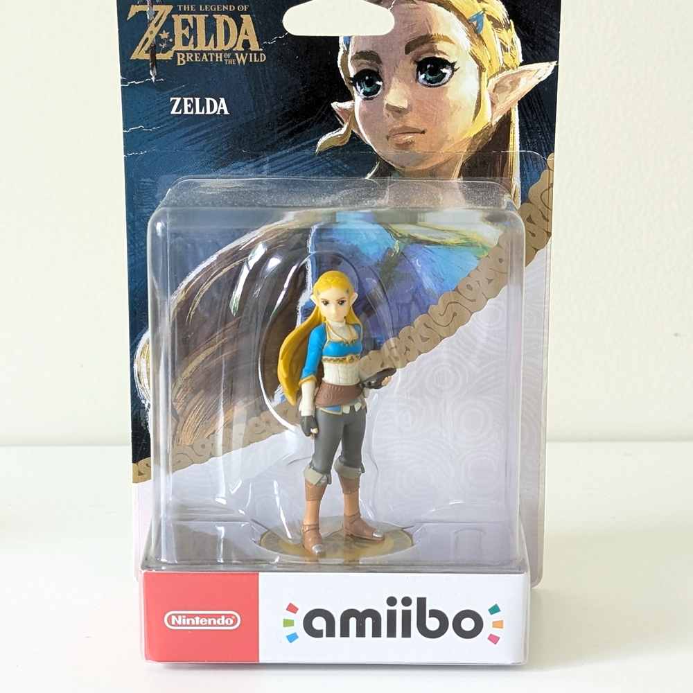 Nintendo Amiibo The Legend of Zelda: Breath of the Wild Zelda NEW